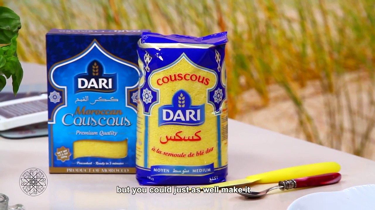 Dessert de Couscous aux fruits rouges Couscous dessert with red berries and yoghourt