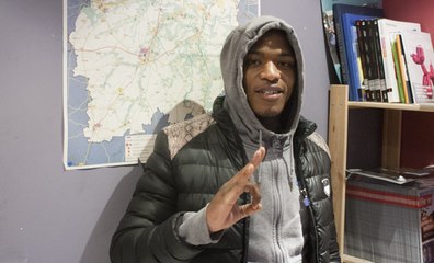 Niska tire au fusil à pompe !