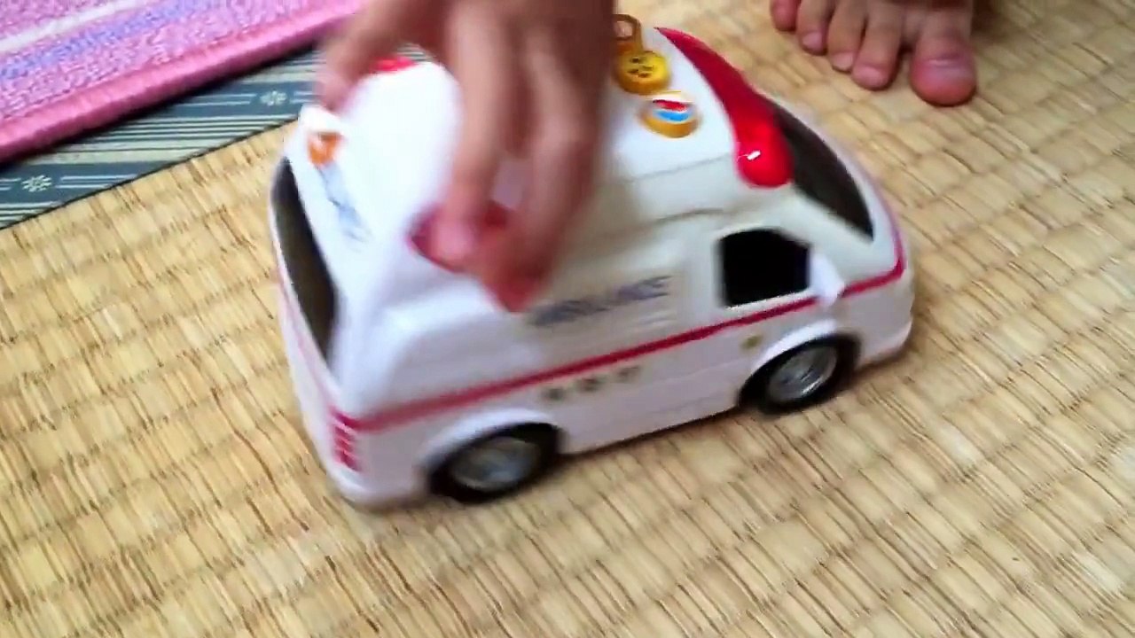 Ambulance☆Japanese☆Sound☆救急車☆音が出るおもちゃ