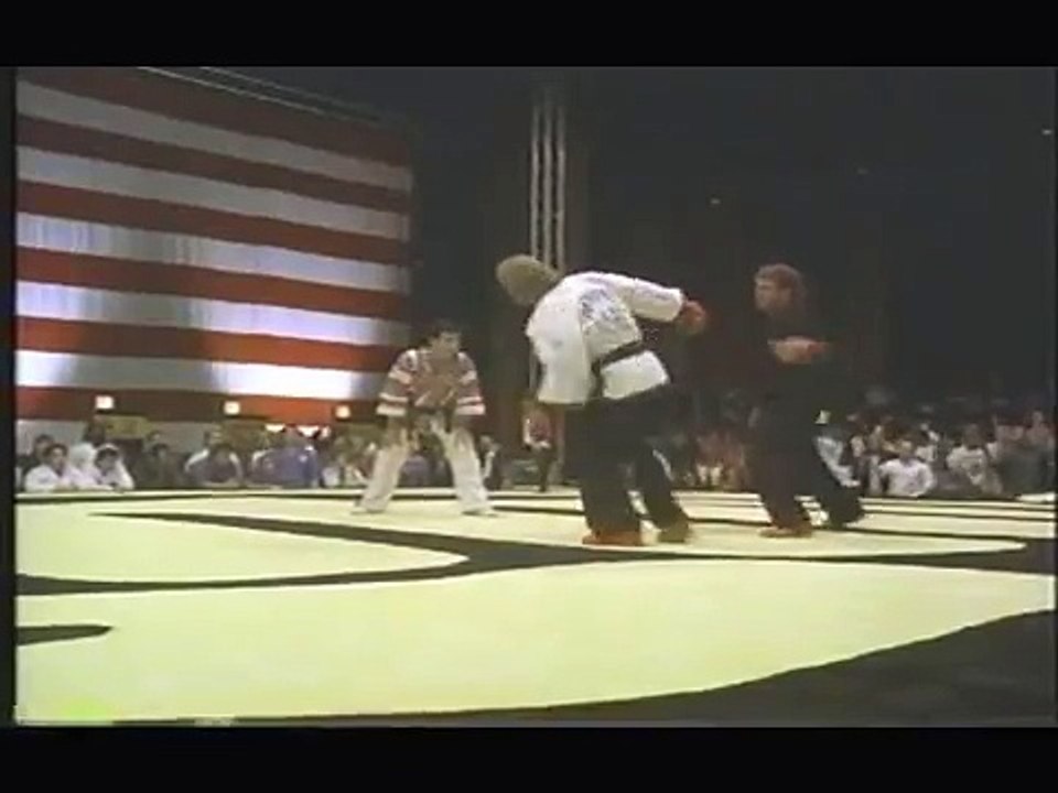 Sidekicks - Chuck Norris vs Kelly Stone