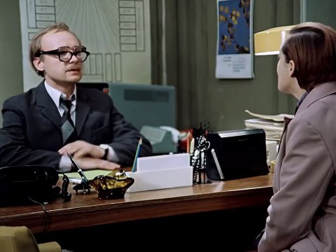 Служебный роман - смотреть онлайн трейлер