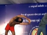 Shilpa Shetty perform Yoga with Baba Ramdev in Mumbai