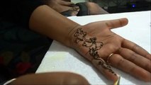 Beautiful Arabic Henna Mehendi Design For Indian And Pakistani Festivals.