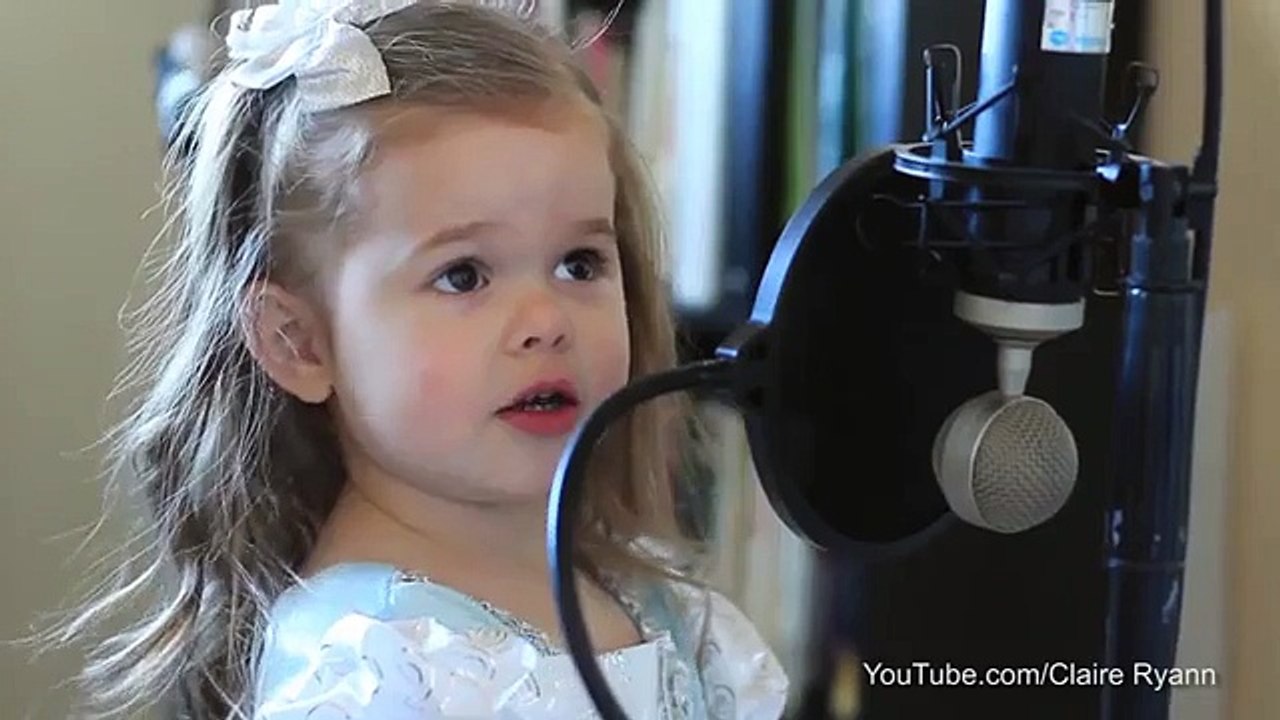 3-year-old's beautiful performance of Part of Your World from The Little Mermaid _ Daily Mail Online