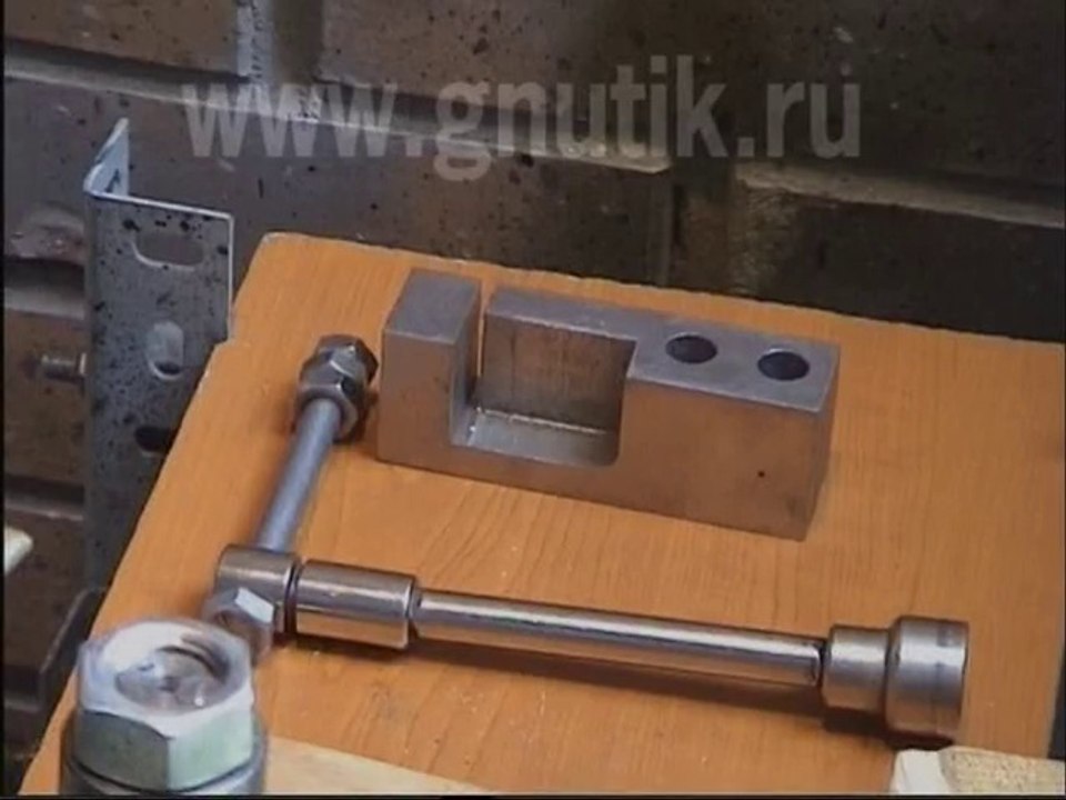 Оснастка холодной ковки для изготовления хомутов