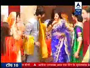 Pushteni Haar ne Daboch Liya Swara ka Gala jis se ruk Gayi Swara ki Saanse 23rd January 2016 Swaragini