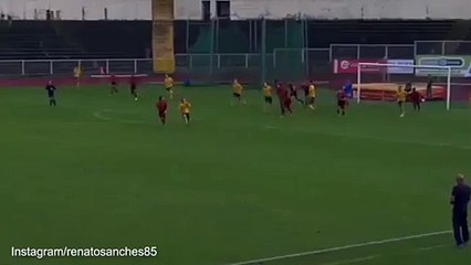 United target Renato Sanches scores stunning breakaway goal _ Daily Mail Online