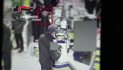 Un migrant déjoue un braquage et devient un héros en Italie