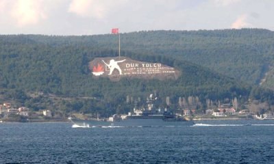 Rus Savaş Gemileri Çanakkale'den Geçip Akdeniz'e İndi