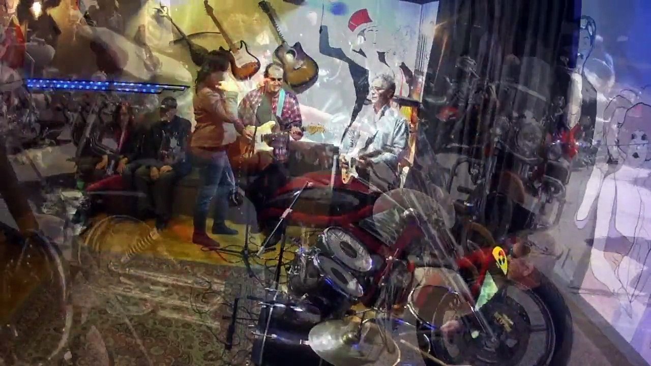 The ROLLING MOTORS - The FAR