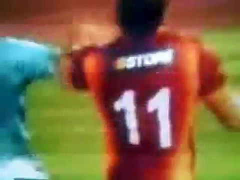 Crazy Football Fights, Fouls, Brutal Tackle & Red Cards 2015 - 2016 (4)