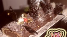 Bûche, Vanilla,chocolate mousse كيك جذع الشجرة بالفانيلا و موس الشوكولاتة