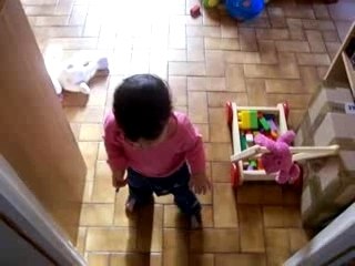 Maïwenn marche...number two