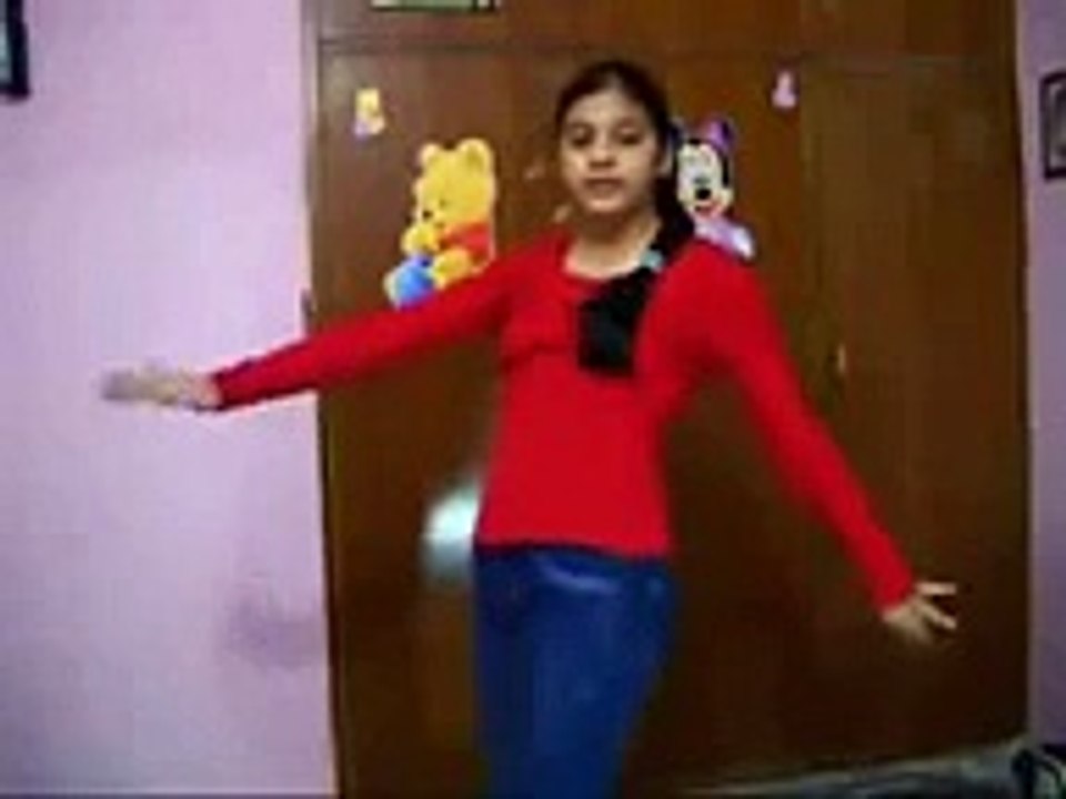Indian Shakira You Love This Girl Dance Awesome_BestAvailable