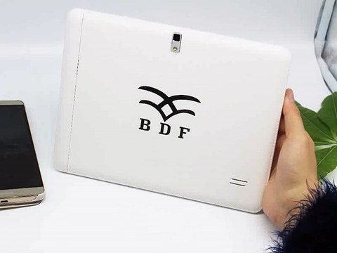 10.1 Inch Dual Sim Card Dual Camera 2G 3G Phone Call WiFi Bluetooth Fm 1024*600 High Definition Lcd 512+8GB Tab pc Big battery-in Tablet PCs from Computer