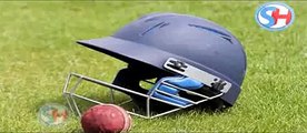 umpire John Ward wears helmet during India vs Australia 5th odi 2016