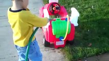 Little Tikes Spray & Rescue Fire Truck