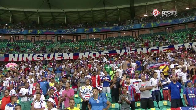 Bahia apresenta o novo uniforme em campo