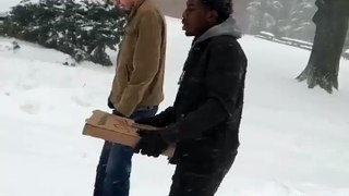 Black Guy Sings Krusty Krab Pizza while delivering a pizza in the Blizzard 2016