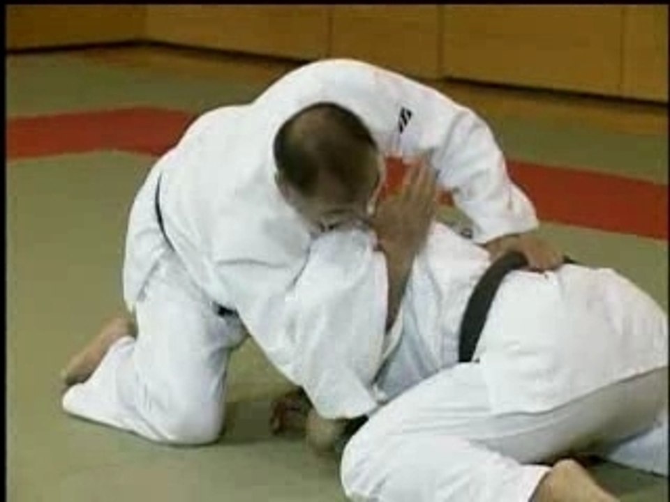 Obi tori gaeshi
