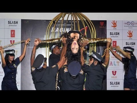 Ragini MMS 2 | Baby Doll Song | Sunny Leone Sizzles In Cage