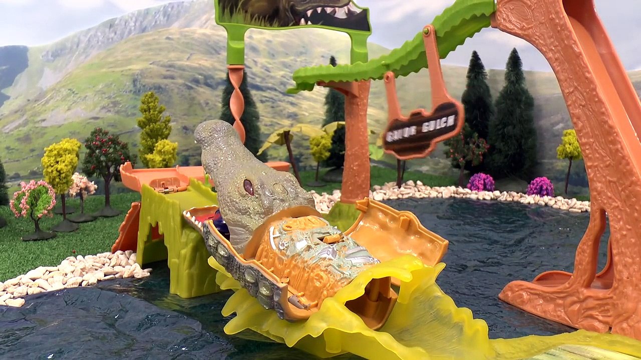 Minions Giant Funny Minions Toy Story Video Thomas & Friends Play Doh Surprise Eggs Despic