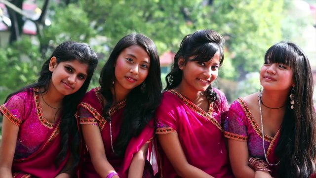 HOMBRES SE CORTAN EL P3N3 SIN ANESTESIA Y OTRAS COSAS EXTRAÑAS Y PERTURBADORAS DE LA INDIA