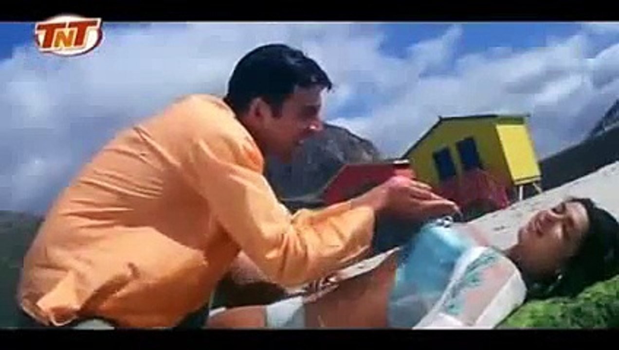 Priyanka chopra _ akshay kumar Hot song andaaz