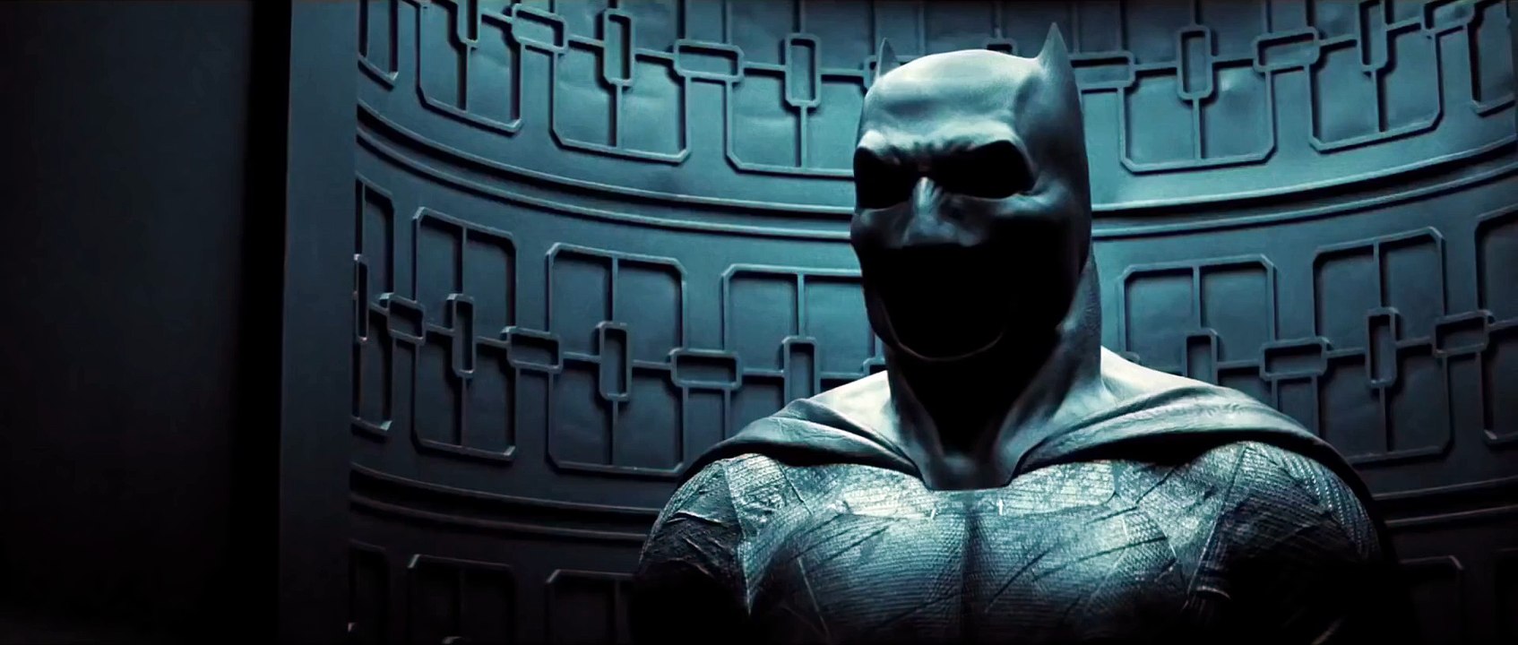 Batman v Superman _ official international TV spot #2 (2016)