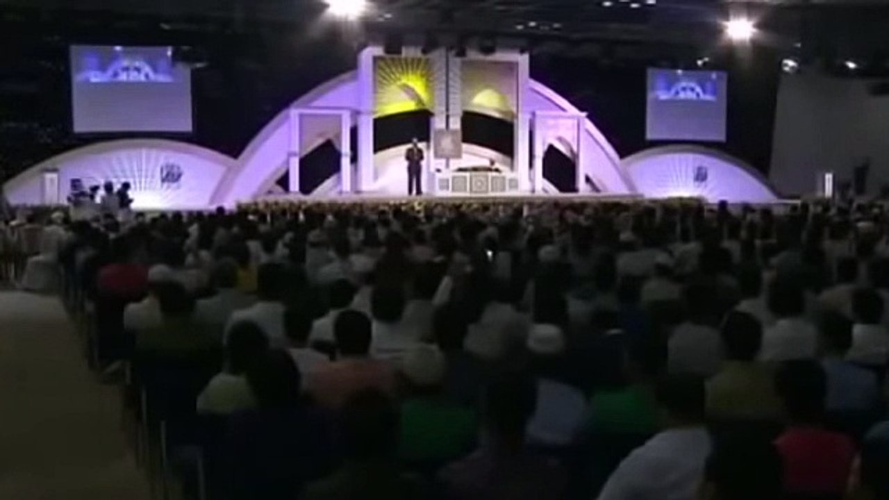 Dr. Zakir Naik in answers a question in Dubai. Fear or love to follow religion????