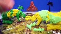 Play-Doh DINOSAUR GAME Jurassic World Wreck N\' Roar | Dinosaur Play Doh Game Surprise Eggs