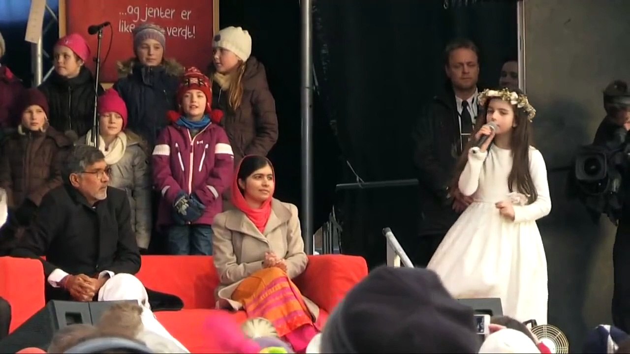 Angelina Jordan sings What A Wonderful World to Nobel Peace Prize Laureates