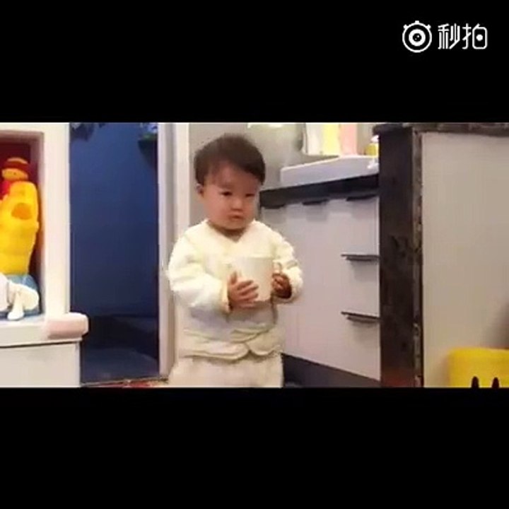 Lil boy try his daddy