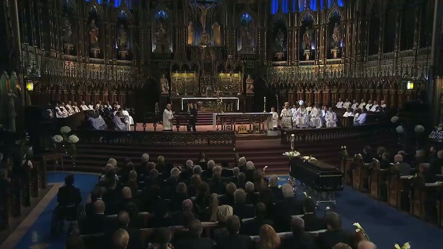 Derniers adieux : René-Charles rend hommage à son père, René Angélil.