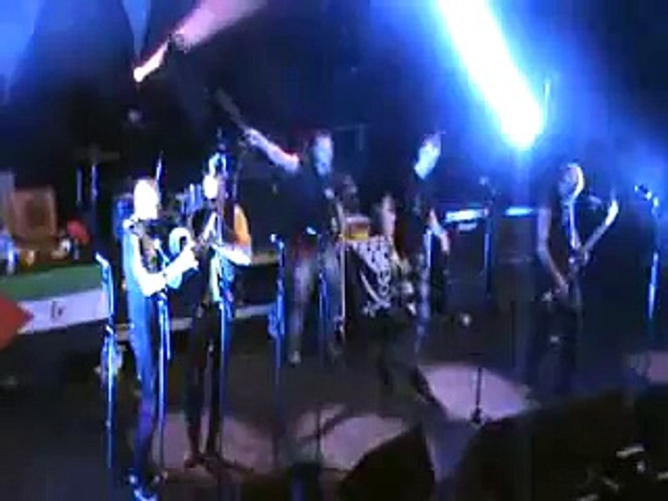 les ramoneurs de menhirs  en concert au metaphone de oignies