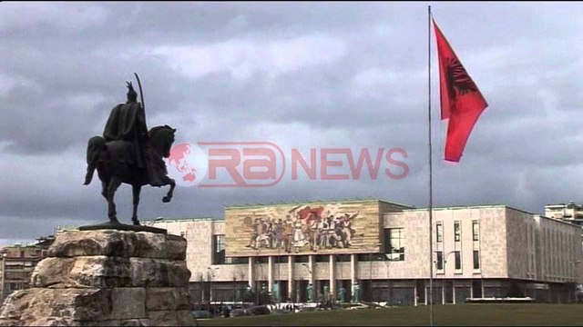 Kurti: Tirana duhet të ndërhyjë, më të bashkuara janë vendet e BE sesa Kosova me Shqipërinë