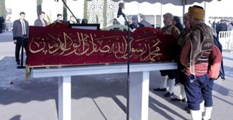 Mustafa Koç'un Tabutuna Osmanlı Sancağı Serildi