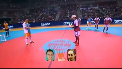 Falcão vs Sean Garnier in an 1 v 1 futsal game