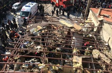 Buca'da Evde Patlama: 1 Ölü 2 Yaralı