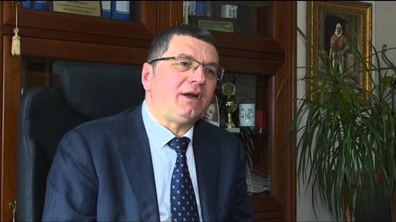 EKSPERTET PARASHIKOJNE RENIE TE METEJSHME TE ÇMIMIT TE NAFTES TE ARDHURAT NE ULJE LAJM