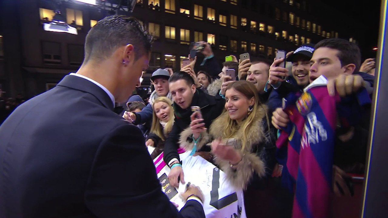 Sport Buzz S02E17 : Un prix Nobel pour Cristiano Ronaldo, Teddy Riner et Disney, le mauvais business Mayweather