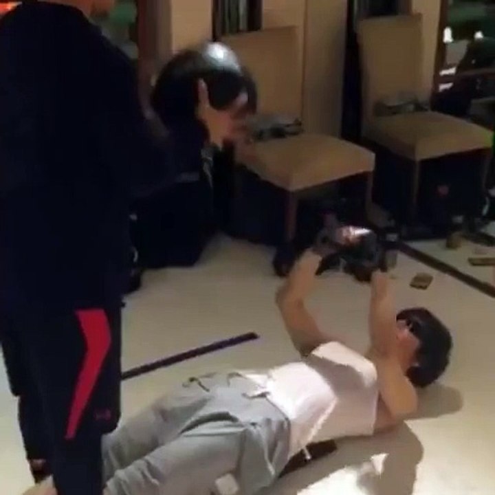GACKT on gym