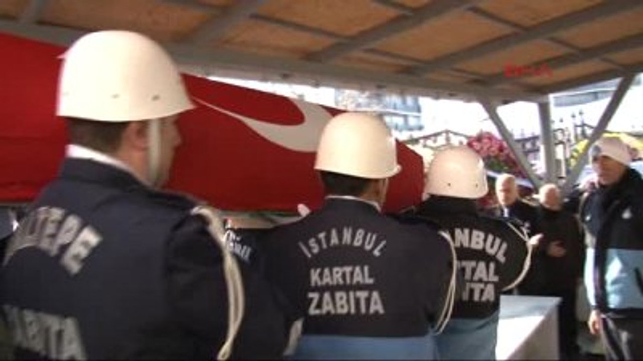 Kamer Genç İçin Kartal Cemevi'nde Tören