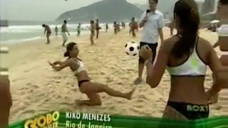 Sexy Volley-Soccer Girls
