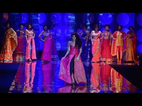 Bollywood tadka at Aamby Valley India Bridal Fashion Week 2013