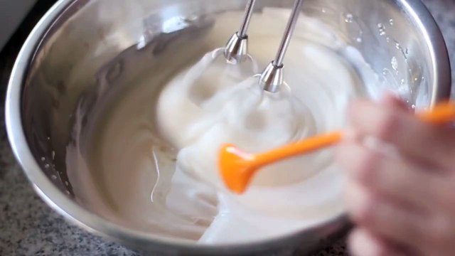 Cách làm bánh Hot dog VN (không cần máy) - How to make Fluffy Pancakes