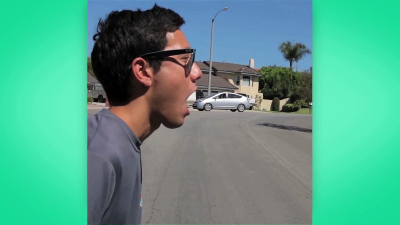 How I Eat Cars - Vine