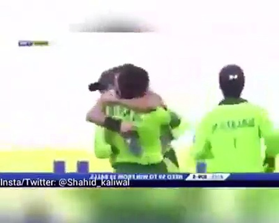 Muhammad Aamir bowling with right hand.