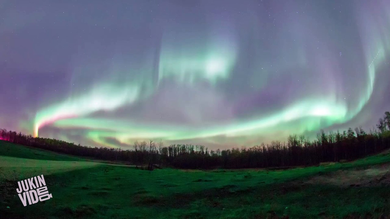 The Worlds Very First REAL-TIME Northern Lights Captured in 4K Ultra High Definition