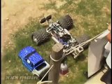 RC Trucks TUG-OF-WAR~ Traxxas T-Maxx Vs. HPI Savage_